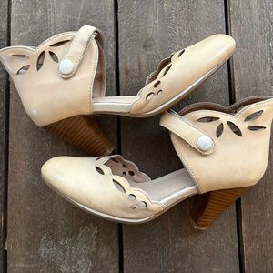 Miz Mooz Tan Leather Heels with Cutout Design